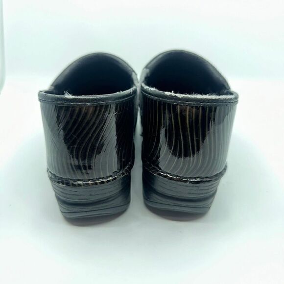Dansko XP Women’s Sz EU 41 US 10.5-11 Brown Striped Patent Leather Nursing Clogs - Picture 4 of 10